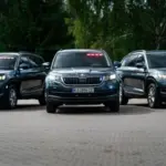 Службовий автомобіль «фантомного патруля» патрульної поліції на дорозі