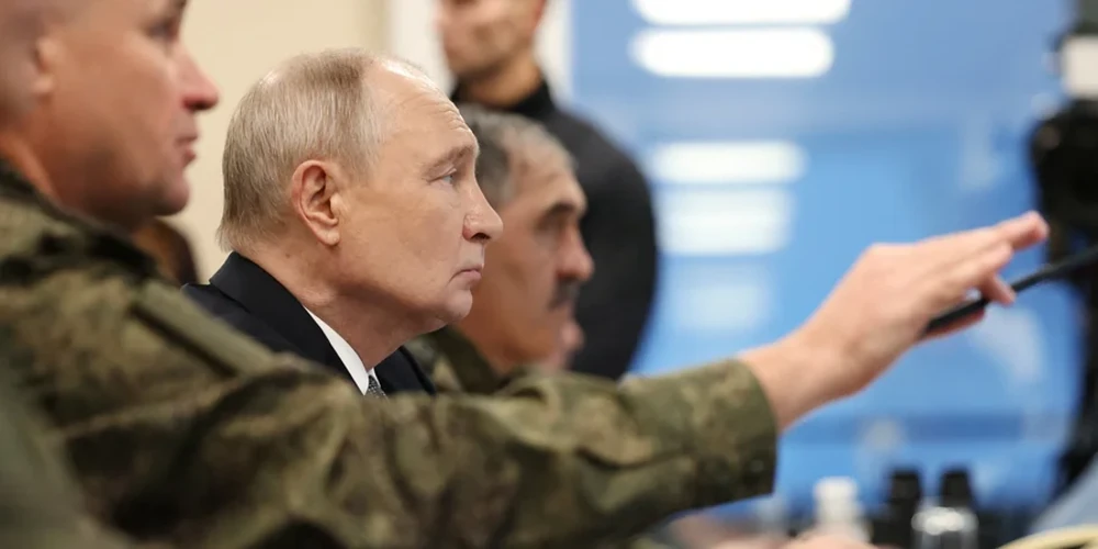 Російські військовослужбовці та техніка на Чебаркульському полігоні під час «Центр-2026»